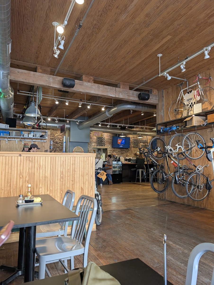 Sunflower Cafe & Pub Photos 2